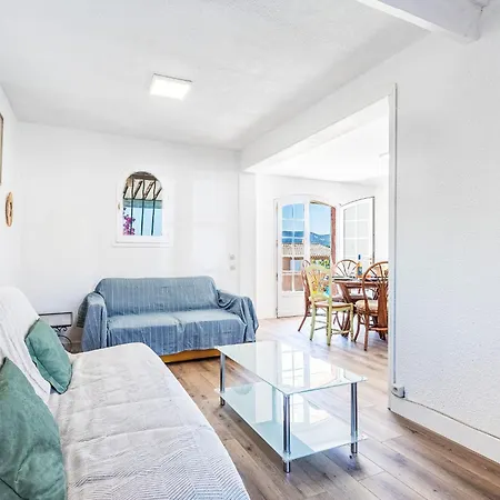 Semesterbostad Les Mas De Cogolin-3 By Interhome